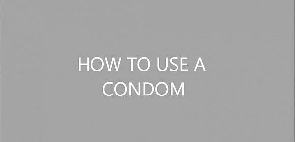  How to put on a condom Como colocar camisinha